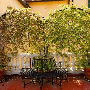 La Foresteria Di Palazzo Picedi Benettini Sarzana